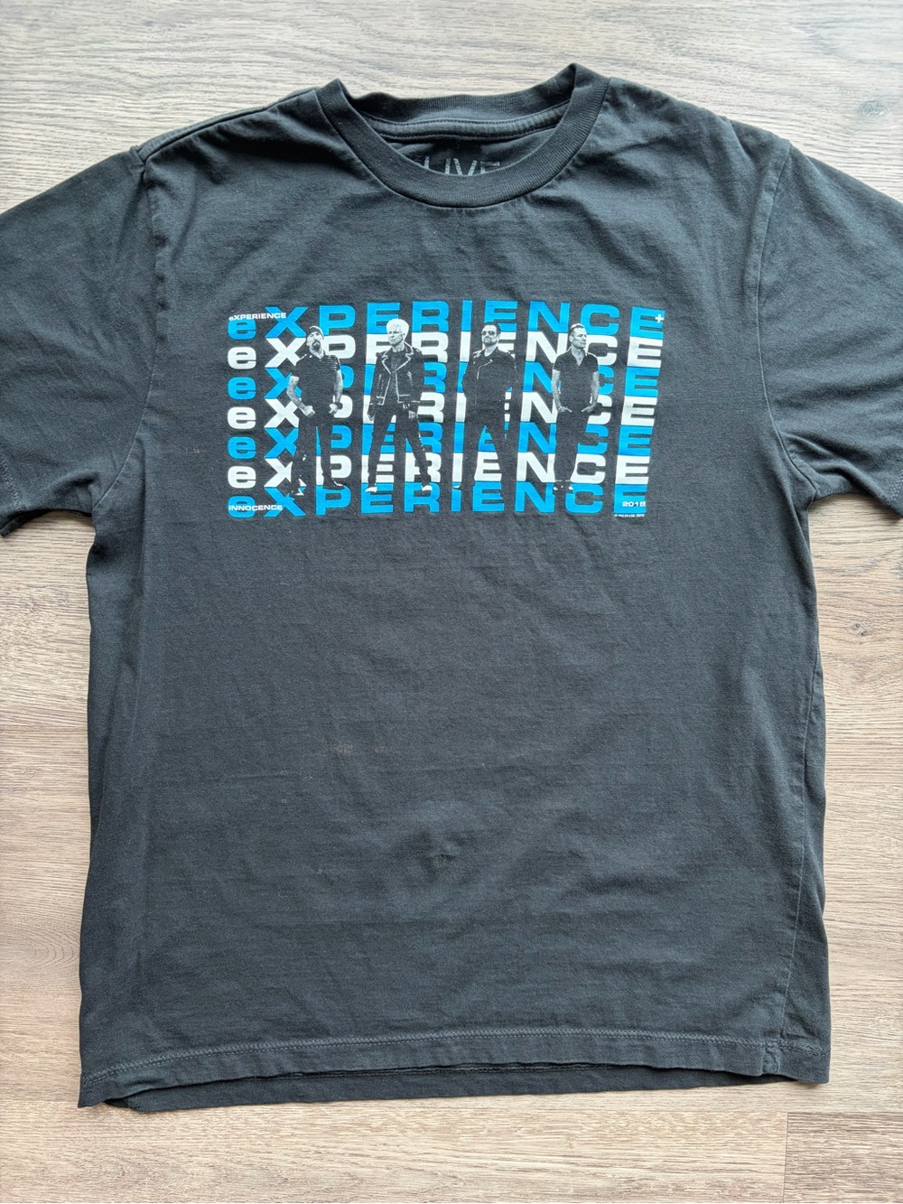 Black U2 Experience Innocence 2018 Tour Tee Sz.S